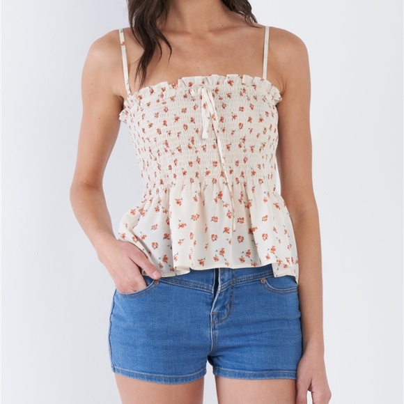 CREAM FLORAL PEPLUM TOP - Picture 4 of 8